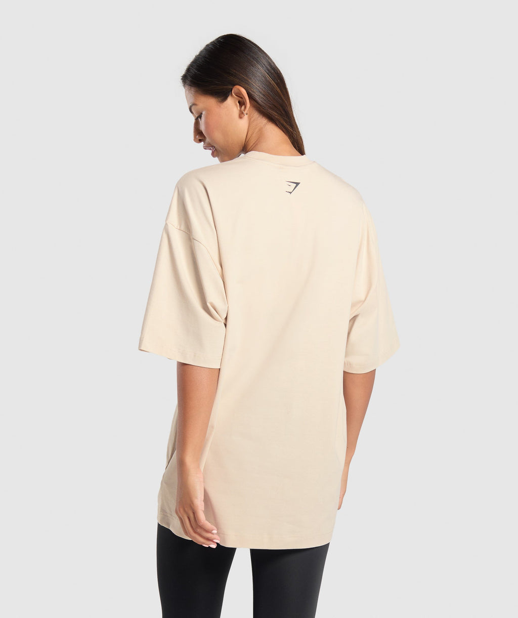 gymshark-elevate-chain-oversized-t-shirt-cream-beige-aw24