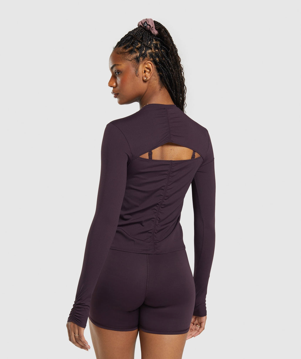 gymshark-elevate-long-sleeve-ruched-top-plum-brown-ss24
