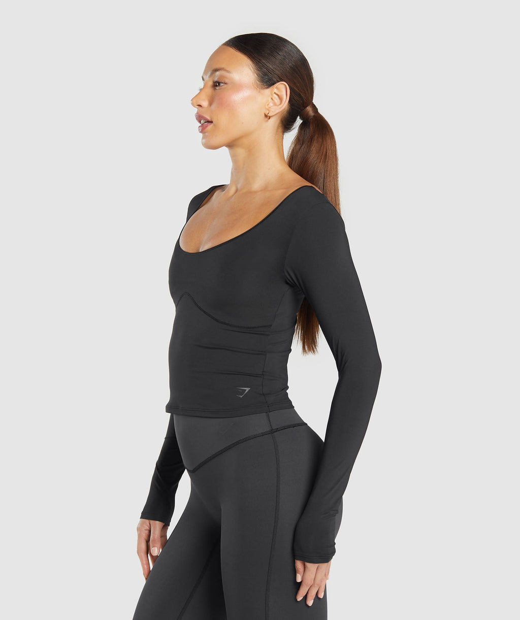 gymshark-elevate-long-sleeve-top-black-ss25