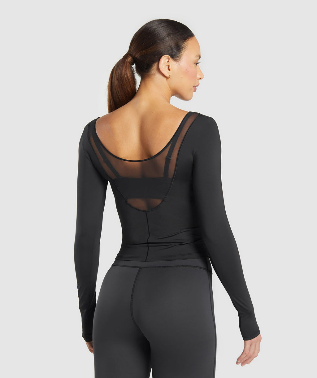 gymshark-elevate-long-sleeve-top-black-ss25