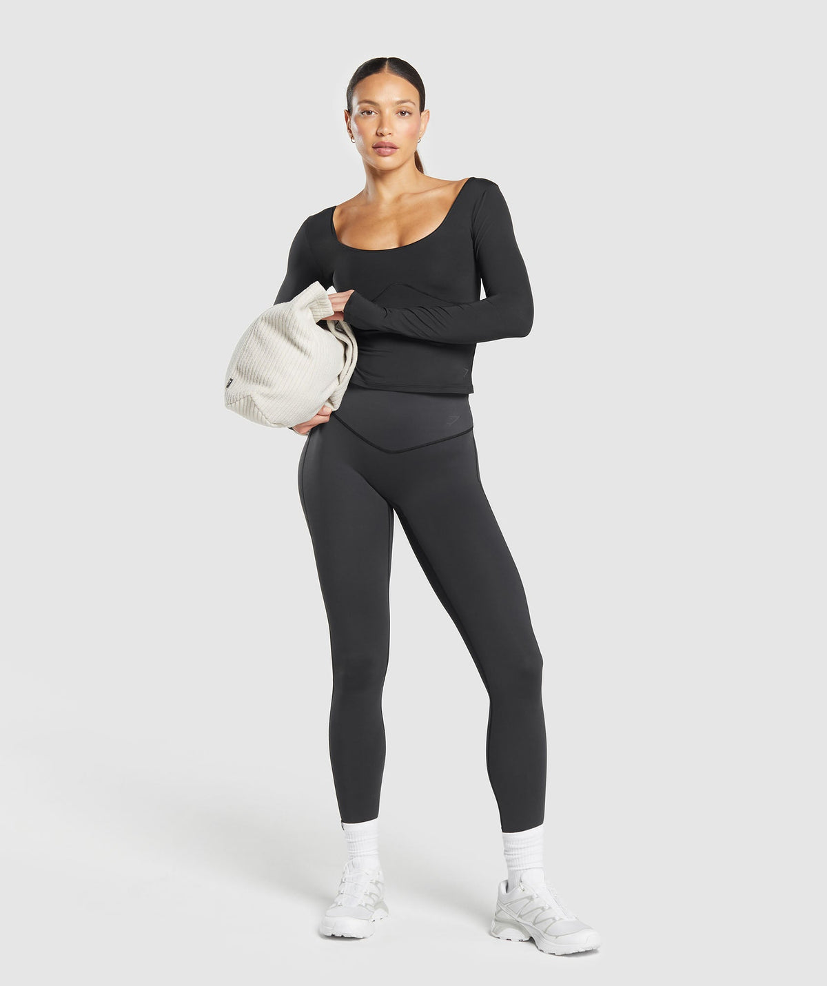 gymshark-elevate-long-sleeve-top-black-ss25