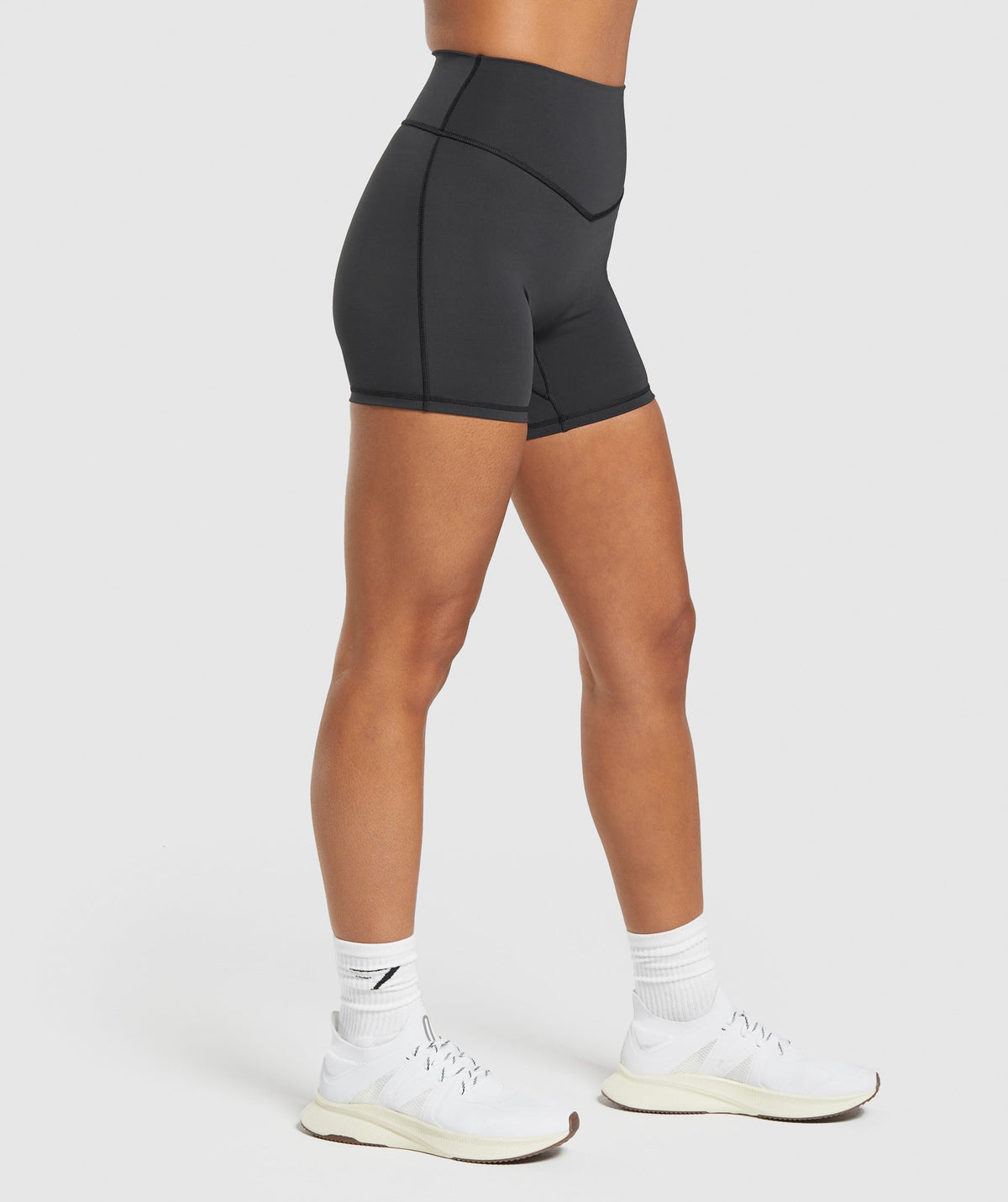 gymshark-elevate-shorts-black-ss24