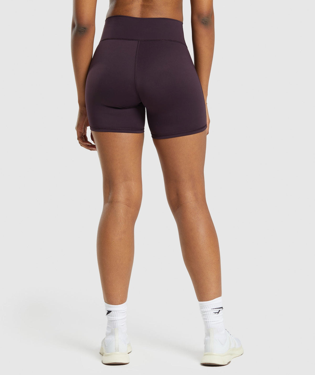 gymshark-elevate-shorts-plum-brown-ss24