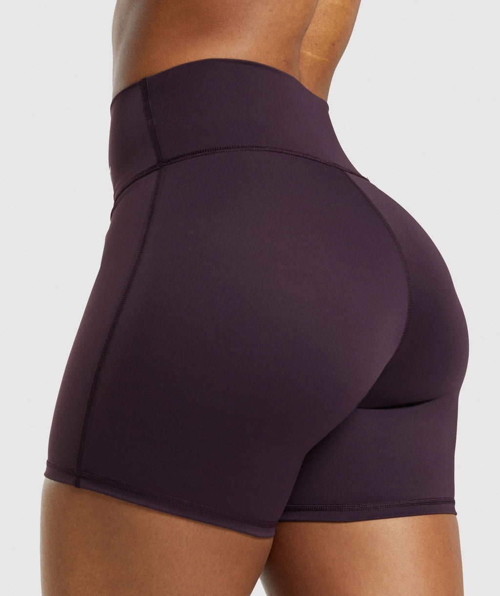 gymshark-elevate-shorts-plum-brown-ss24