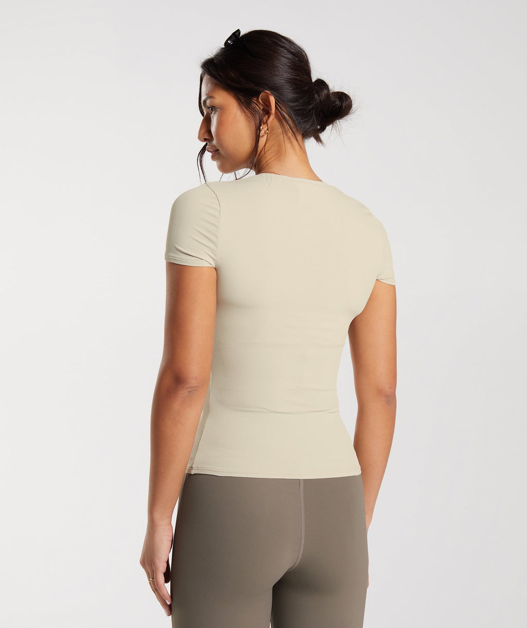 gymshark-elevate-top-sandy-brown-ss23