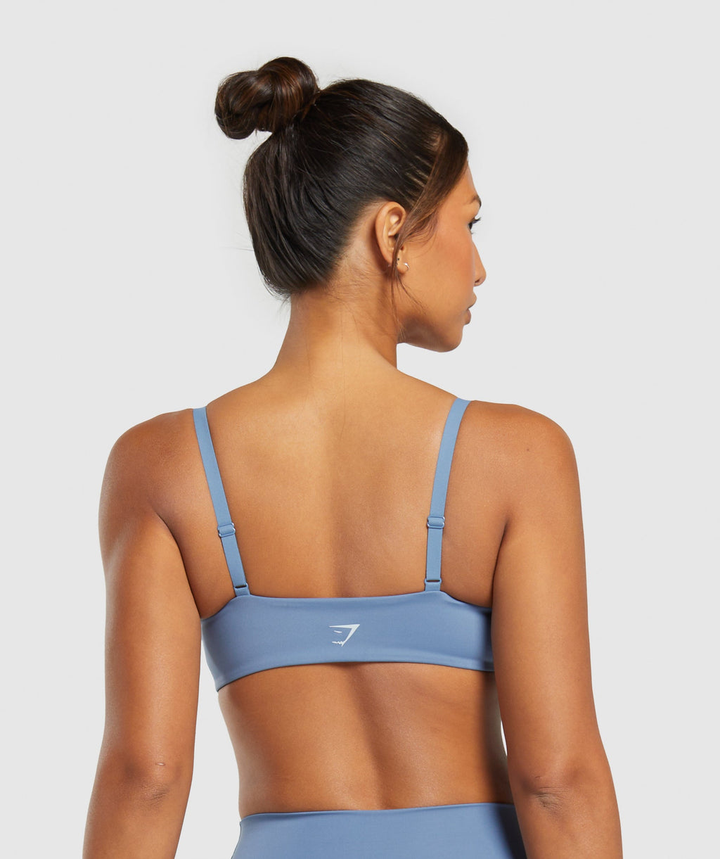gymshark-elevate-twist-front-bralette-faded-blue-ss24