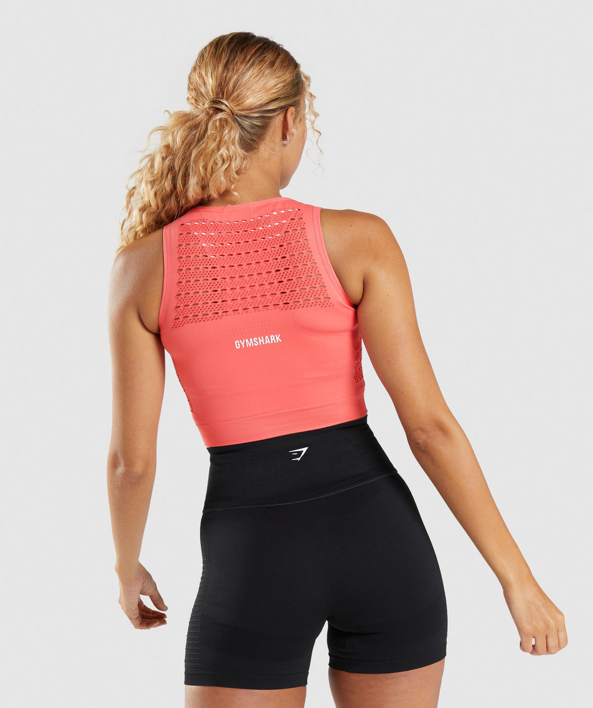 gymshark-energy-seamless-crop-top-polka-pink-aw21