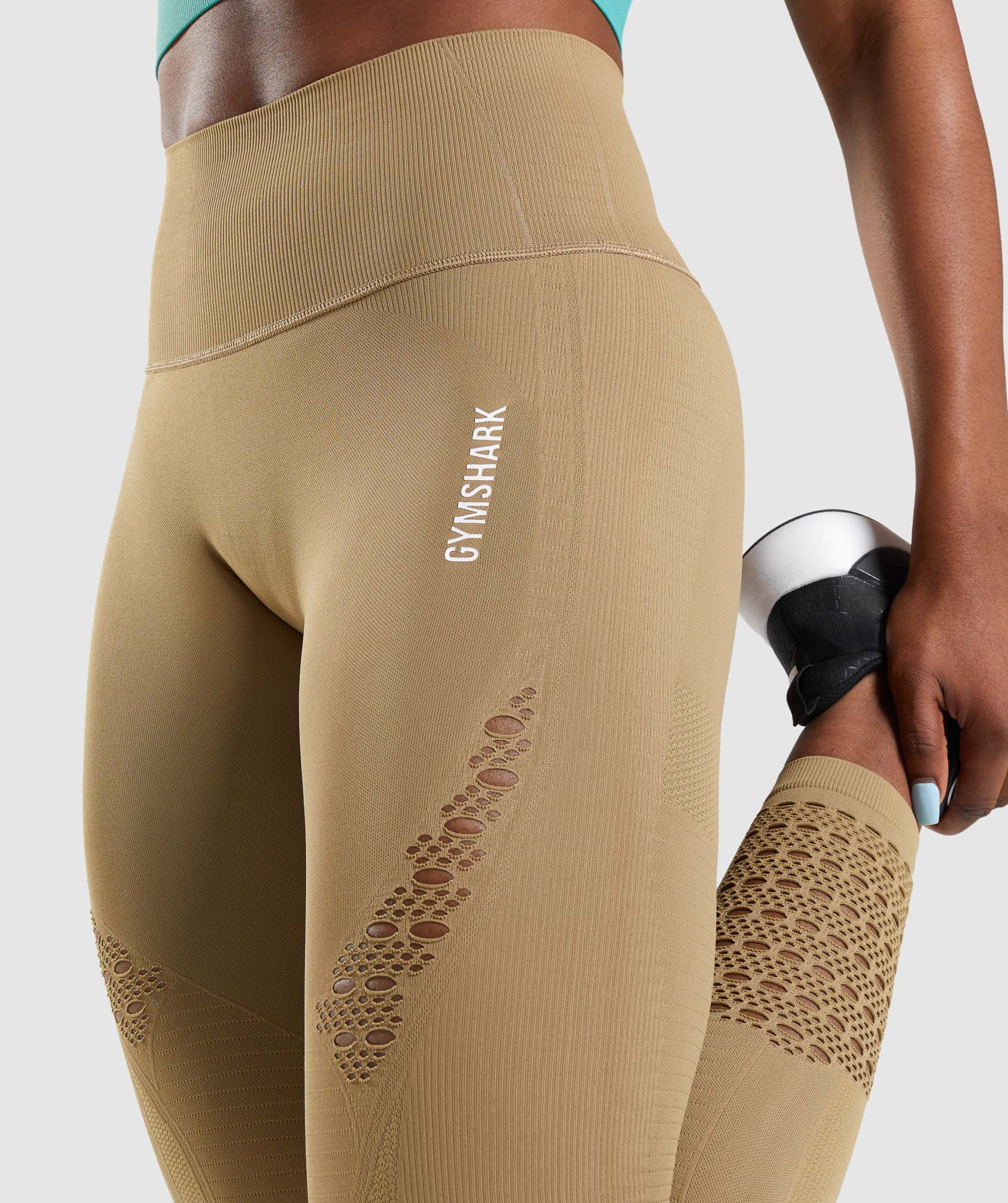 gymshark-energy-seamless-leggings-biscotti-brown-aw21