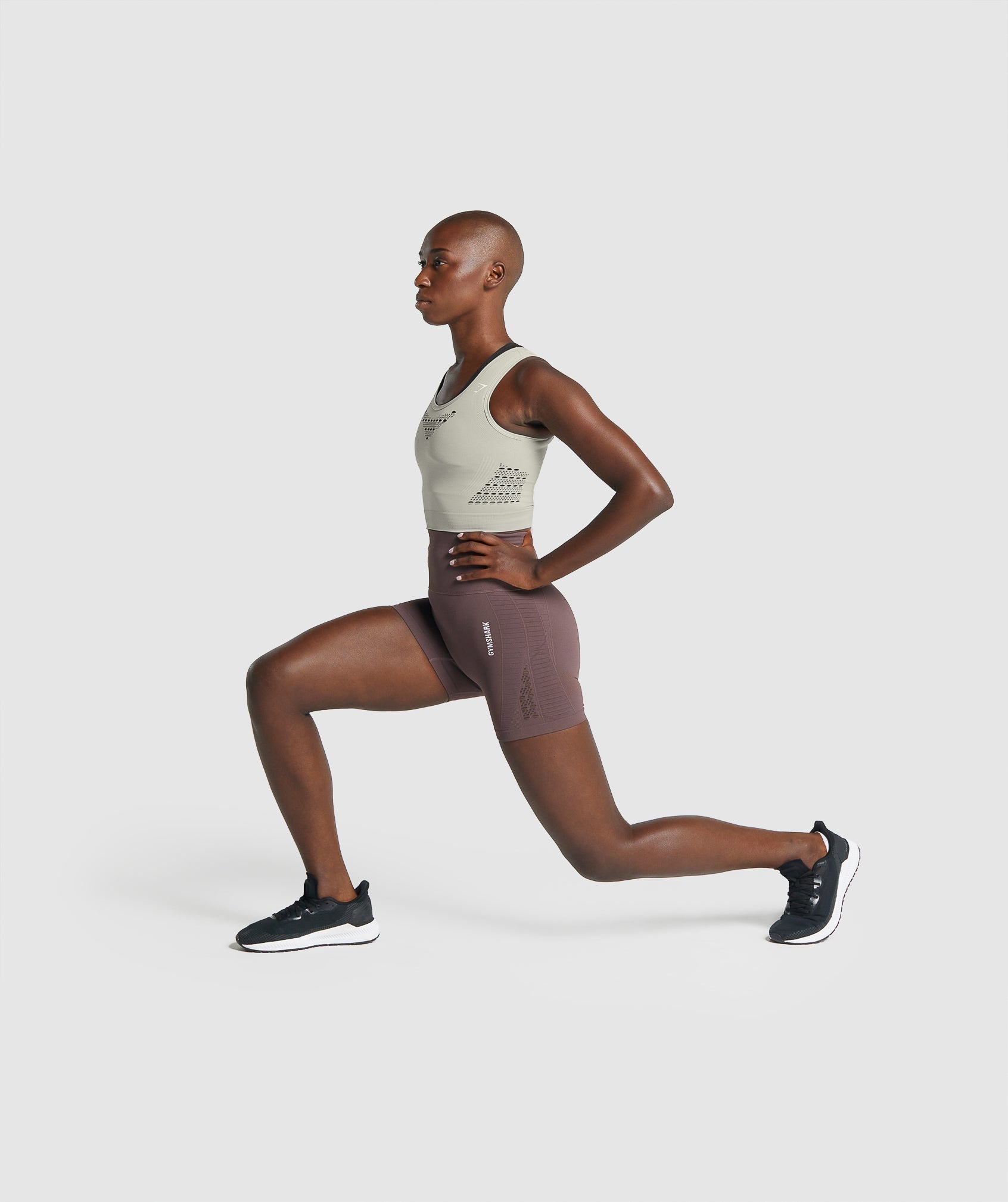 gymshark-energy-seamless-shorts-brown
