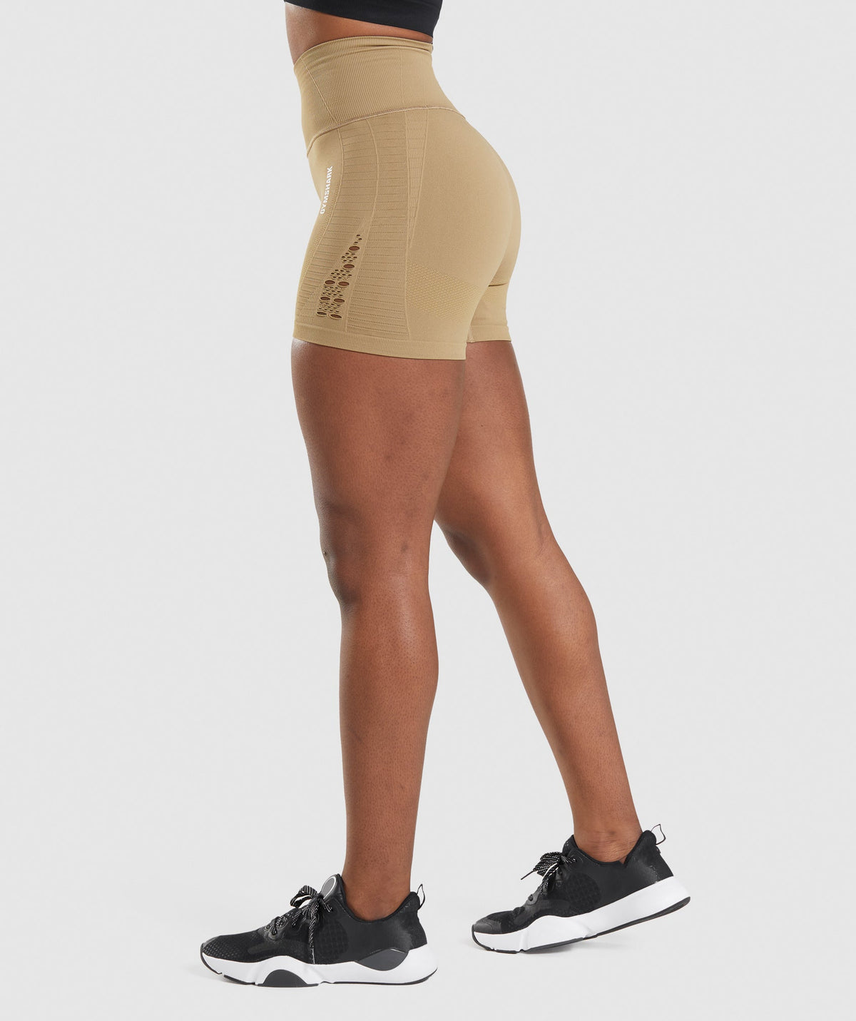 gymshark-energy-seamless-shorts-biscotti-brown-aw21