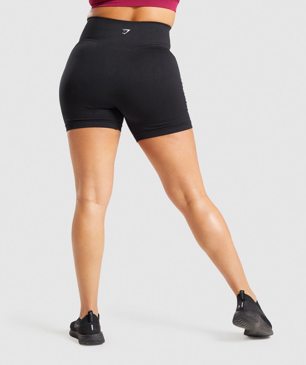 gymshark-energy-seamless-shorts-black