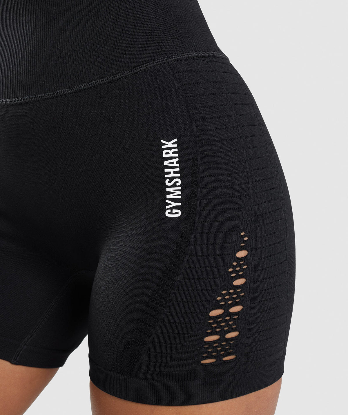 gymshark-energy-seamless-shorts-black-aw21