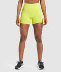 gymshark-energy-seamless-shorts-glitch-yellow-aw21