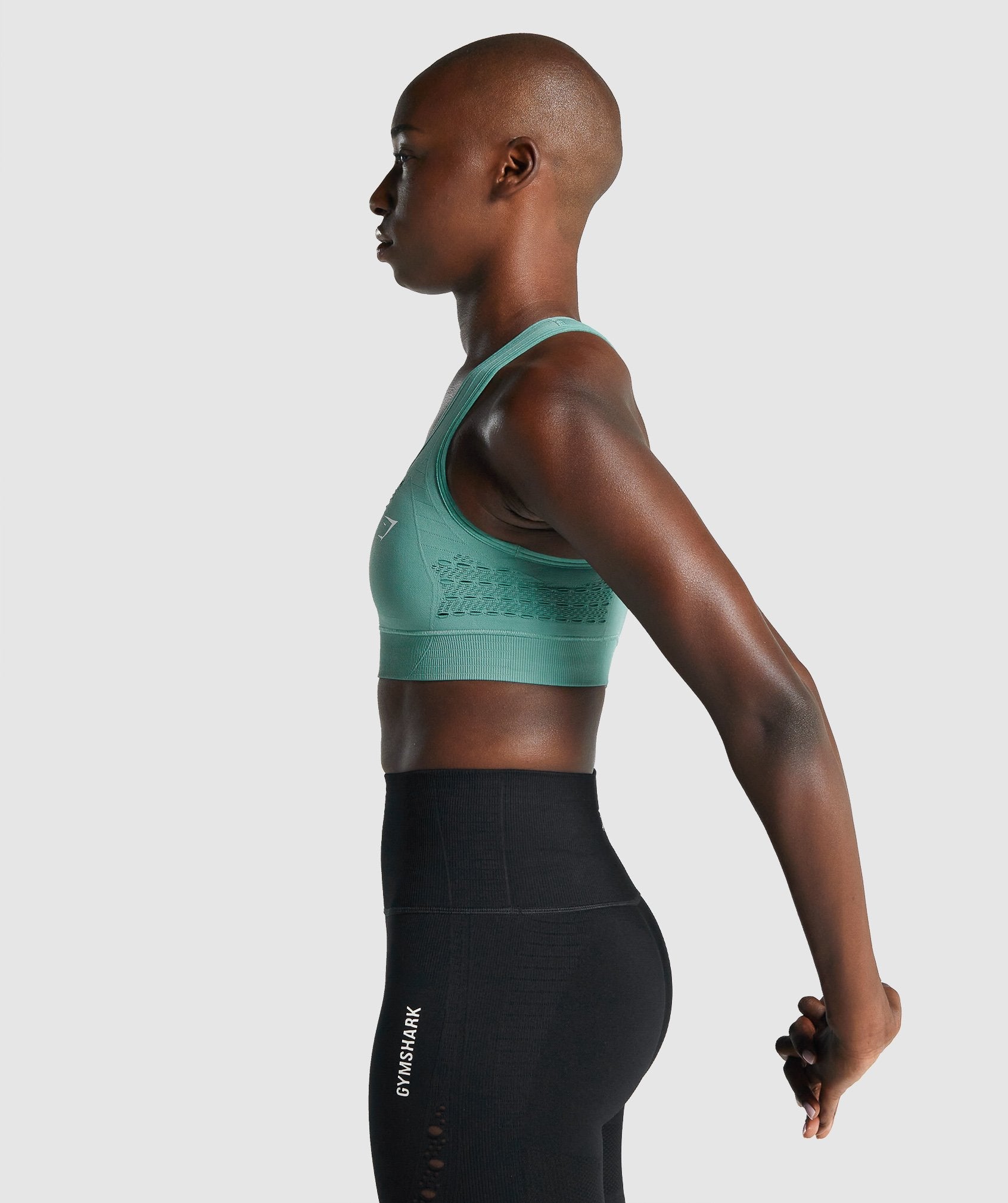 gymshark-energy-seamless-sports-bra-light-green