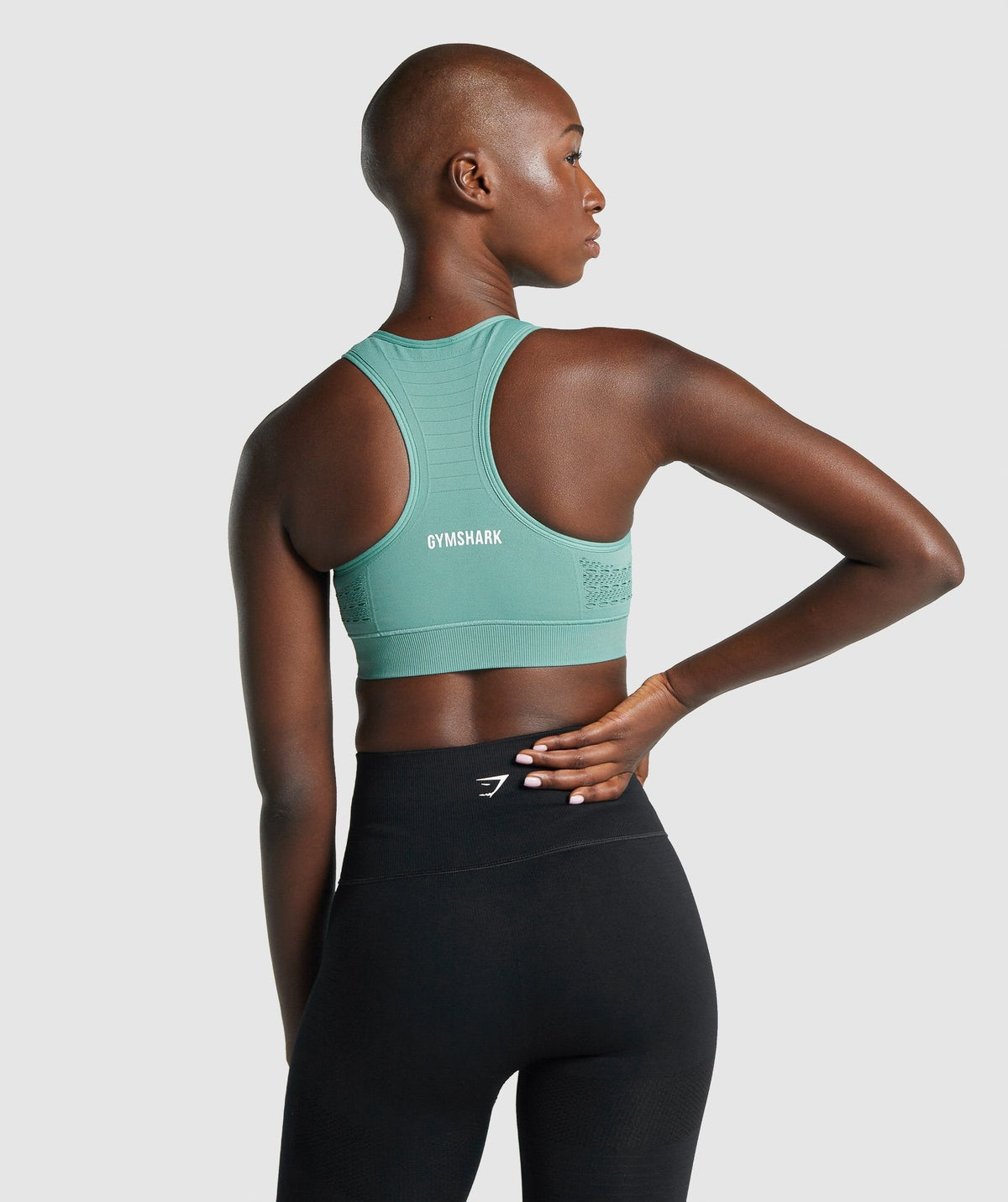 gymshark-energy-seamless-sports-bra-light-green