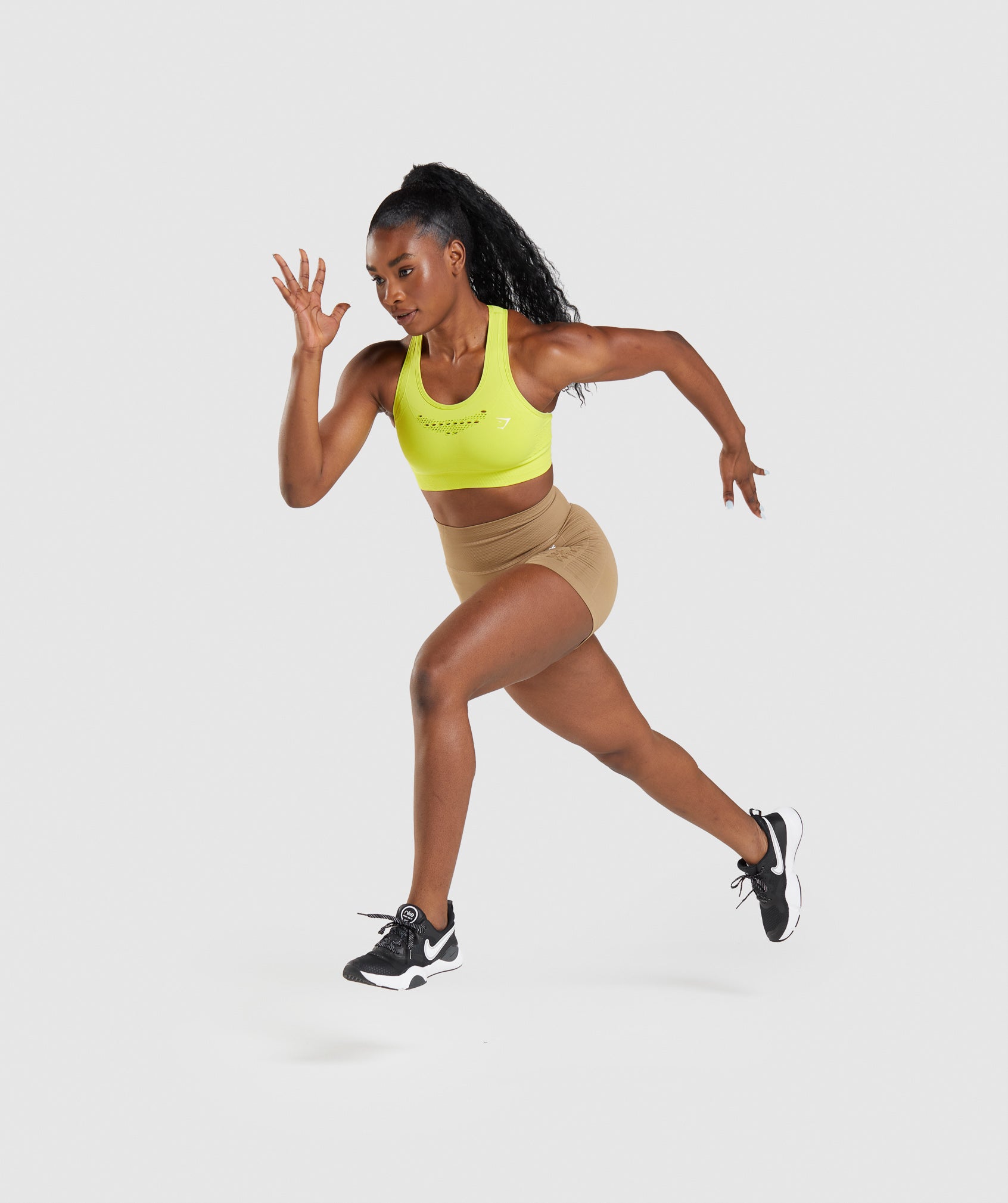 gymshark-energy-seamless-sports-bra-glitch-yellow-aw21