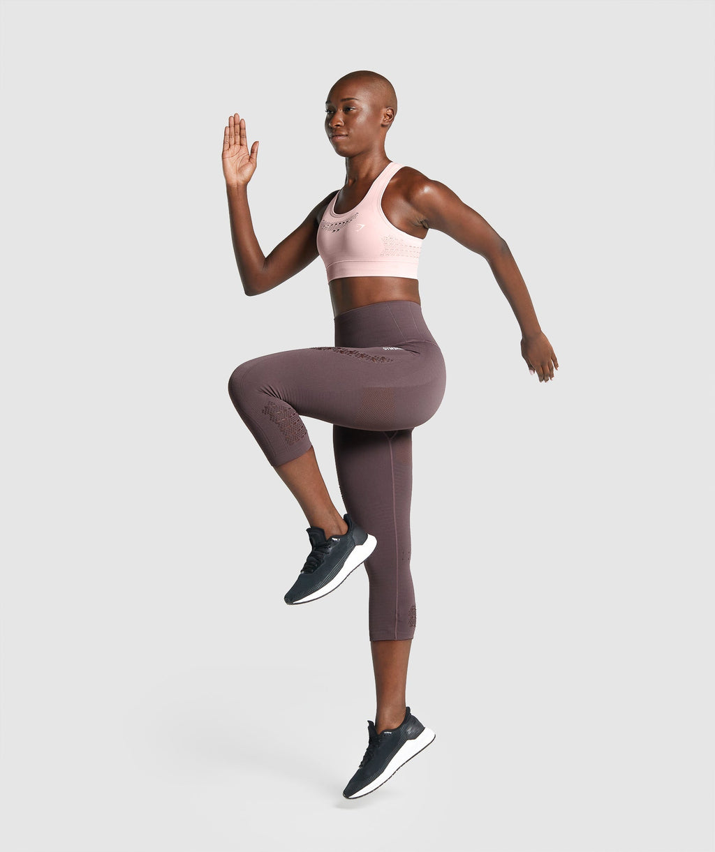 gymshark-energy-seamless-sports-bra-scandi-pink