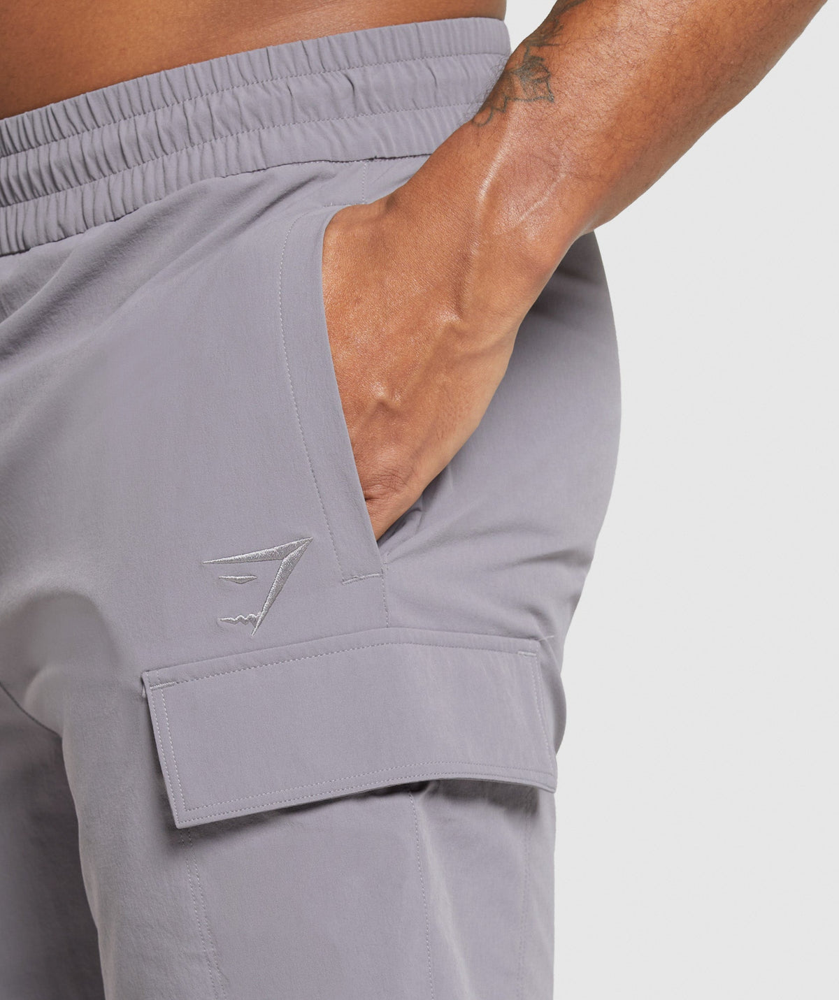 gymshark-stretch-woven-cargo-shorts-medium-grey-ss25