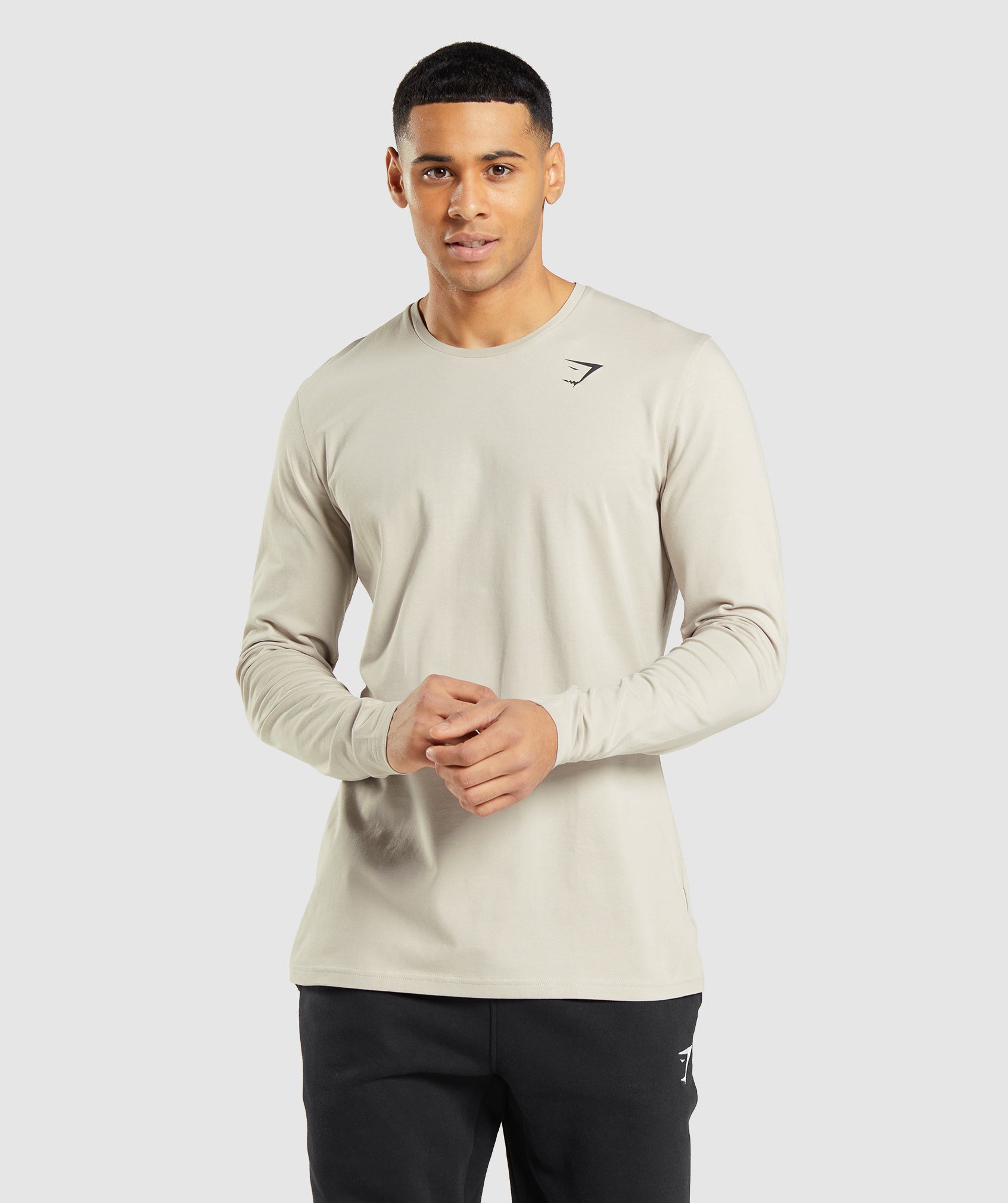 gymshark-essential-ls-slim-tee-pebble-grey-ss22