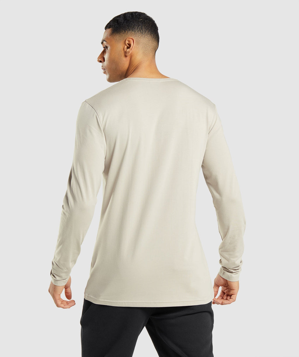 gymshark-essential-ls-slim-tee-pebble-grey-ss22