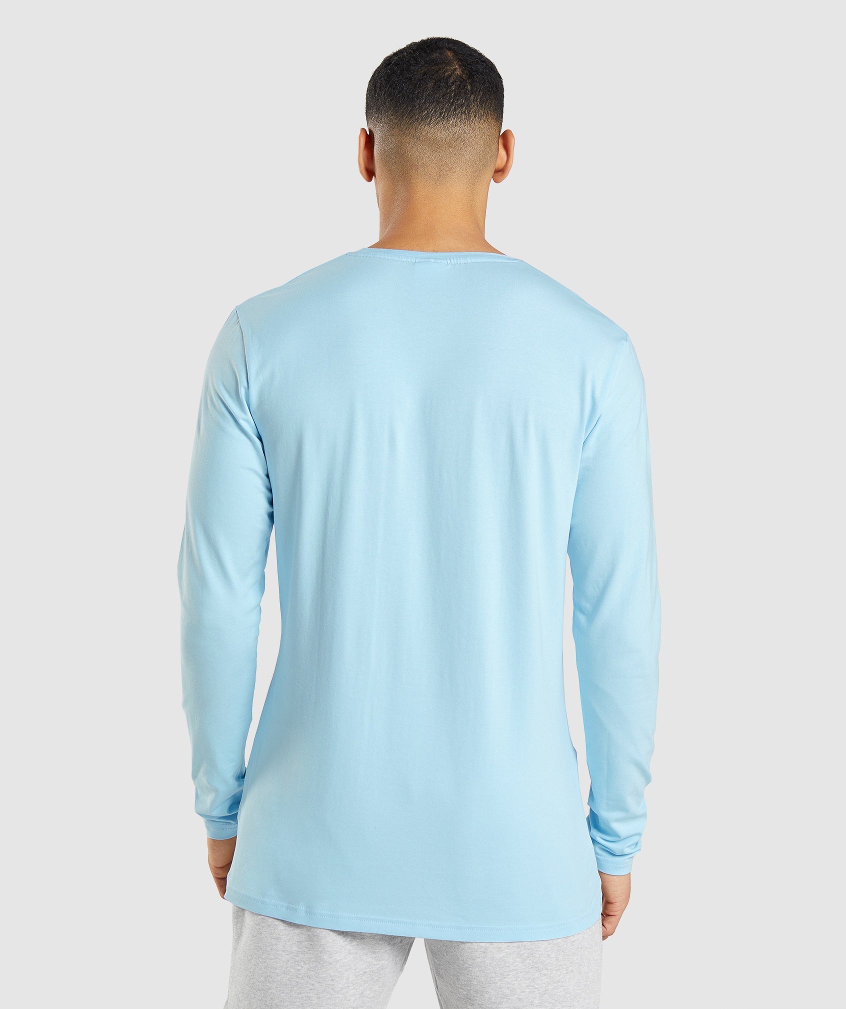 gymshark-essential-ls-slim-tee-linen-blue-ss22
