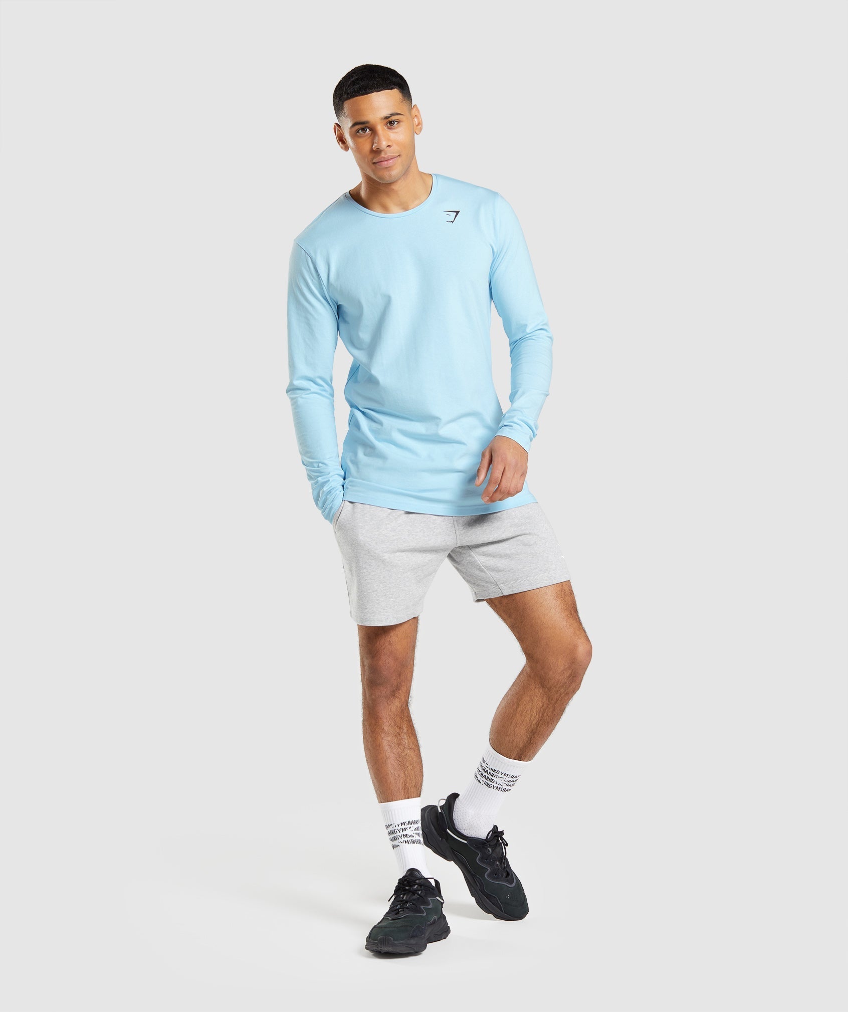 gymshark-essential-ls-slim-tee-linen-blue-ss22