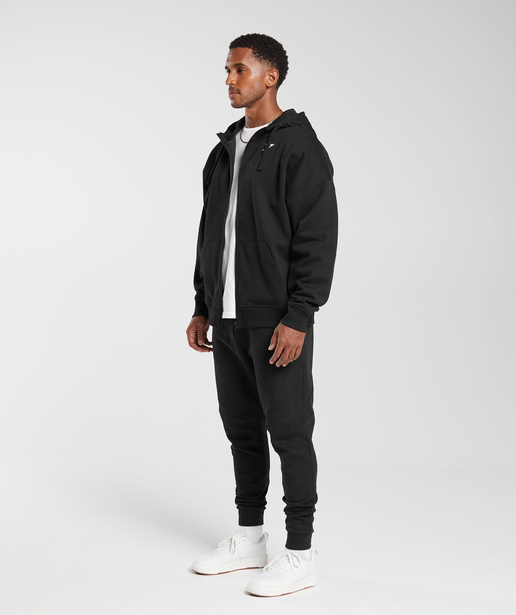 gymshark-crest-oversized-zip-up-hoodie-black-aw23