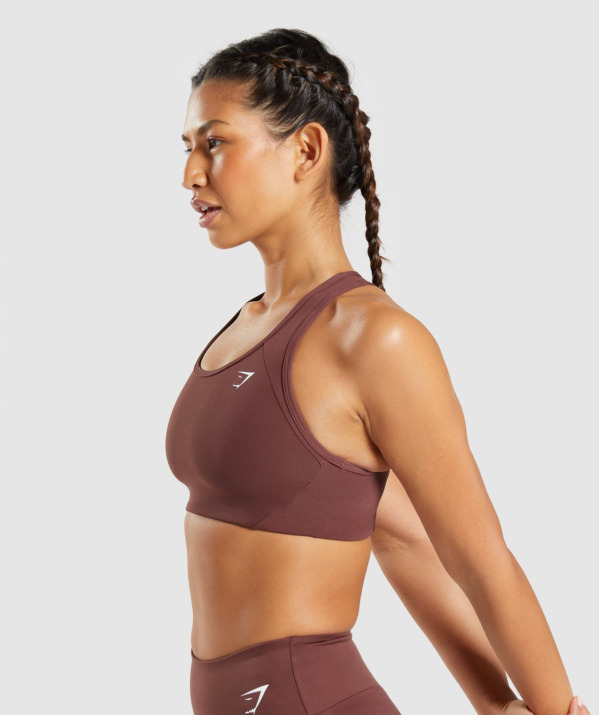 gymshark-essential-racer-back-sports-bra-cherry-brown-ss22