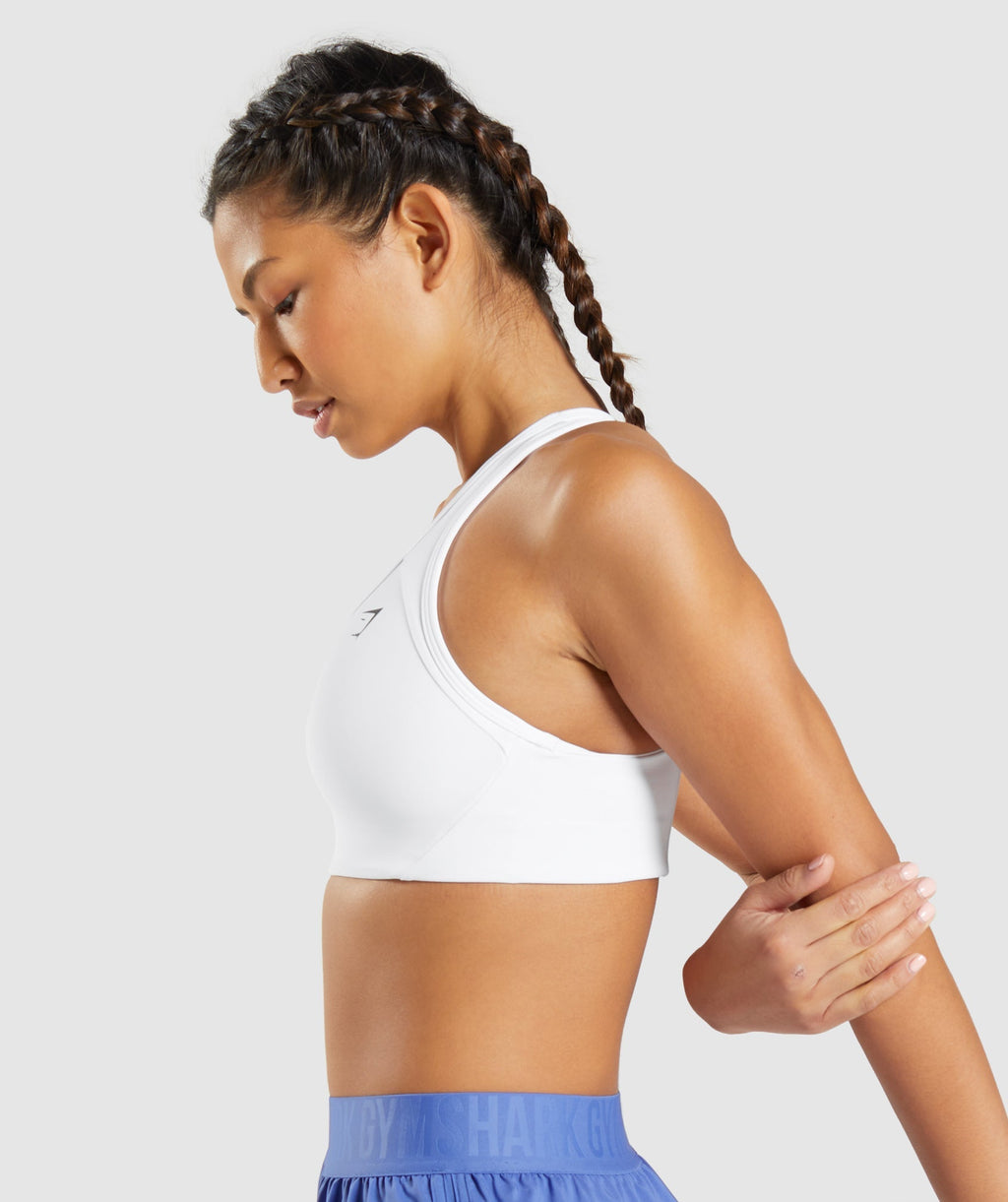 gymshark-essential-racer-back-sports-bra-white-ss22