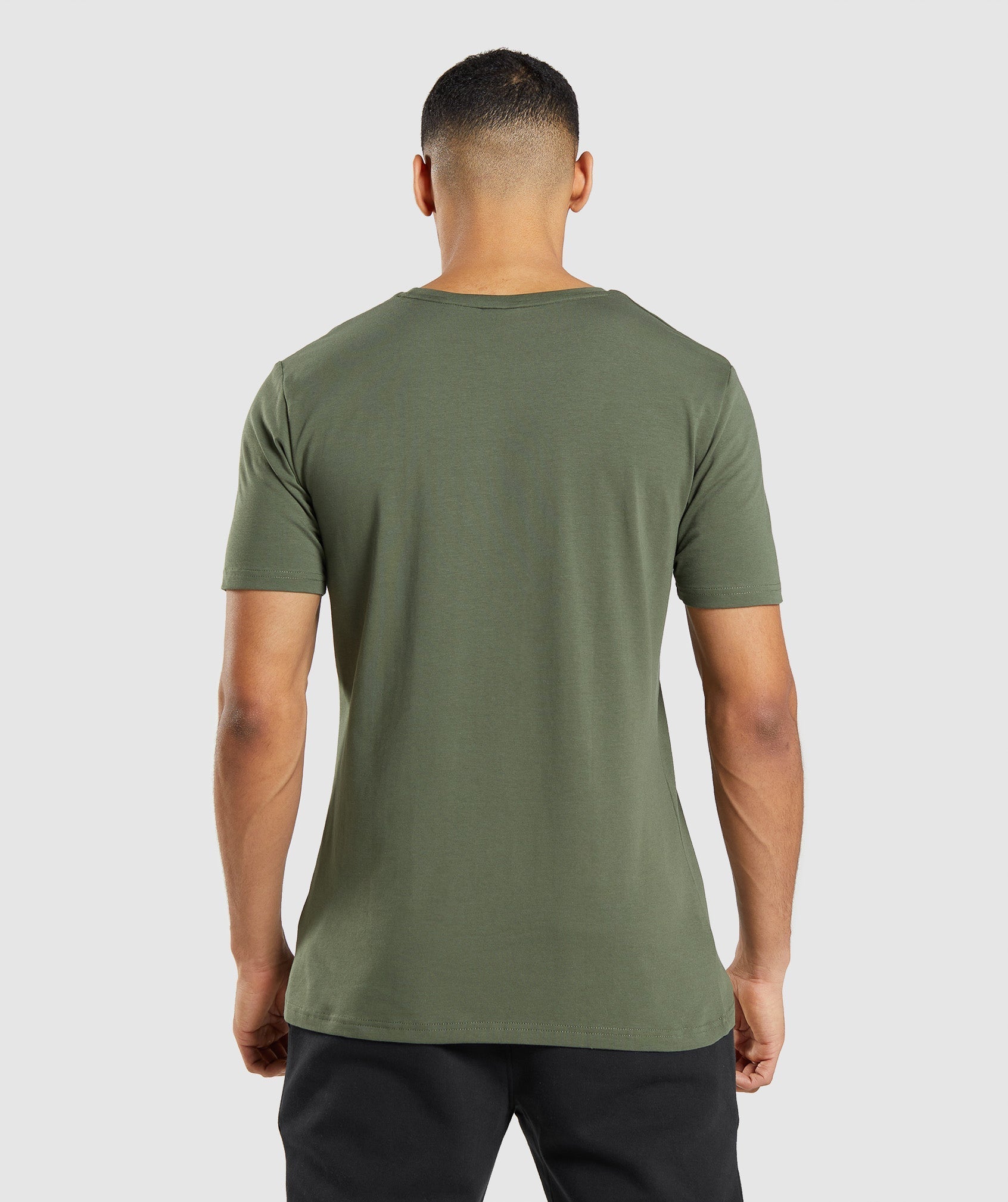 gymshark-essential-ss-slim-tee-core-olive-ss22