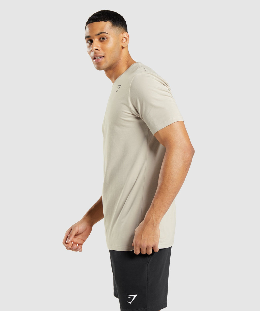 gymshark-essential-ss-slim-tee-pebble-grey-ss22