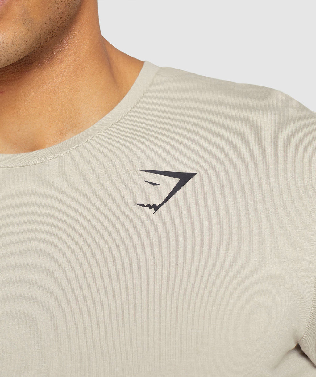 gymshark-essential-ss-slim-tee-pebble-grey-ss22