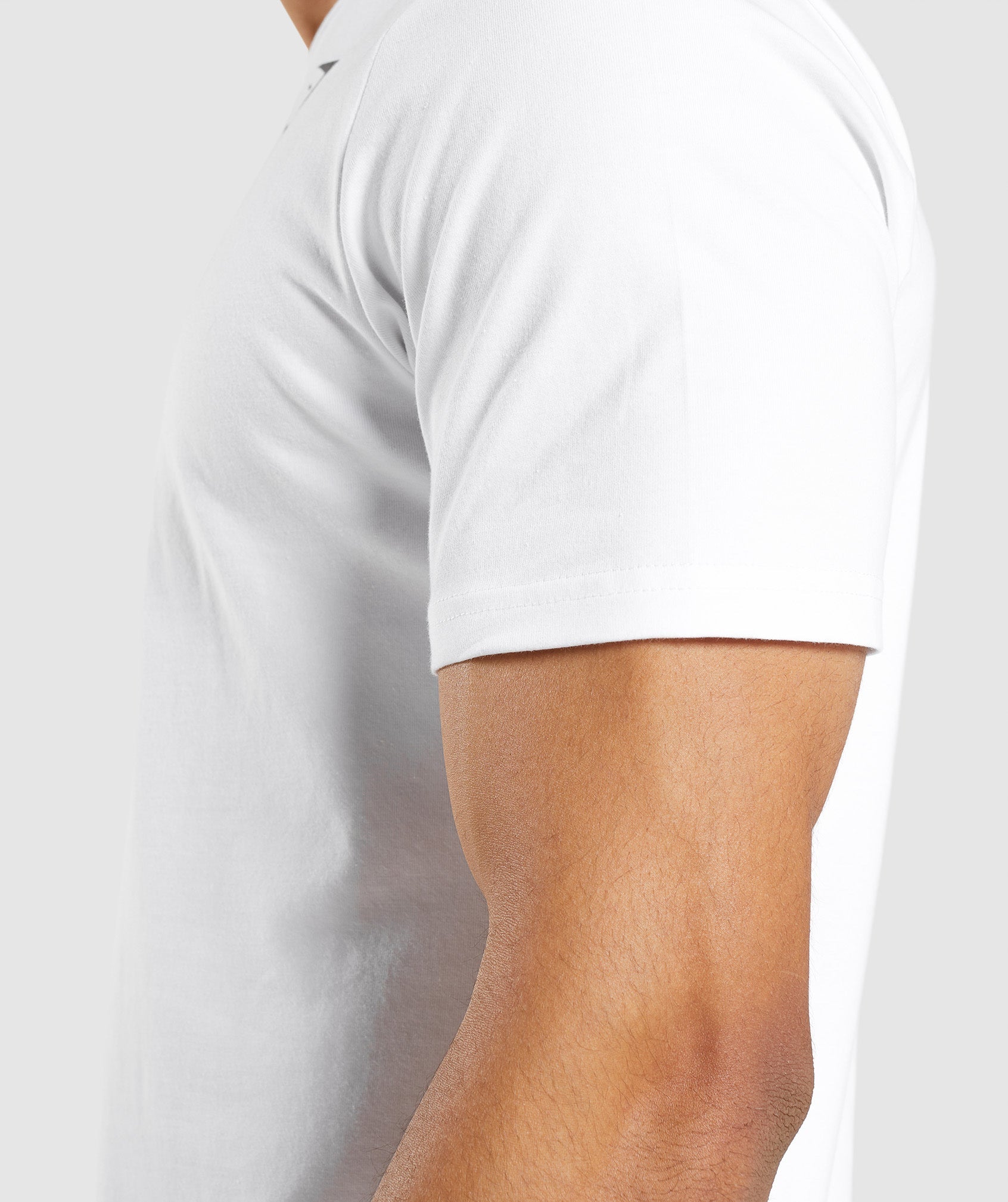 gymshark-essential-ss-slim-tee-white-ss22