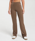 gymshark-everyday-regular-flared-leggings-soft-brown-aw23