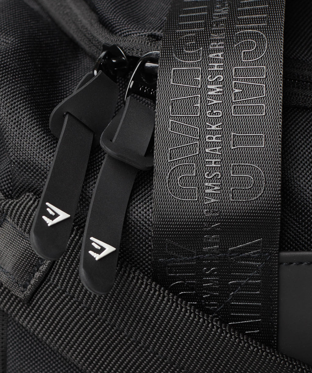 gymshark-everyday-holdall-black-aw21