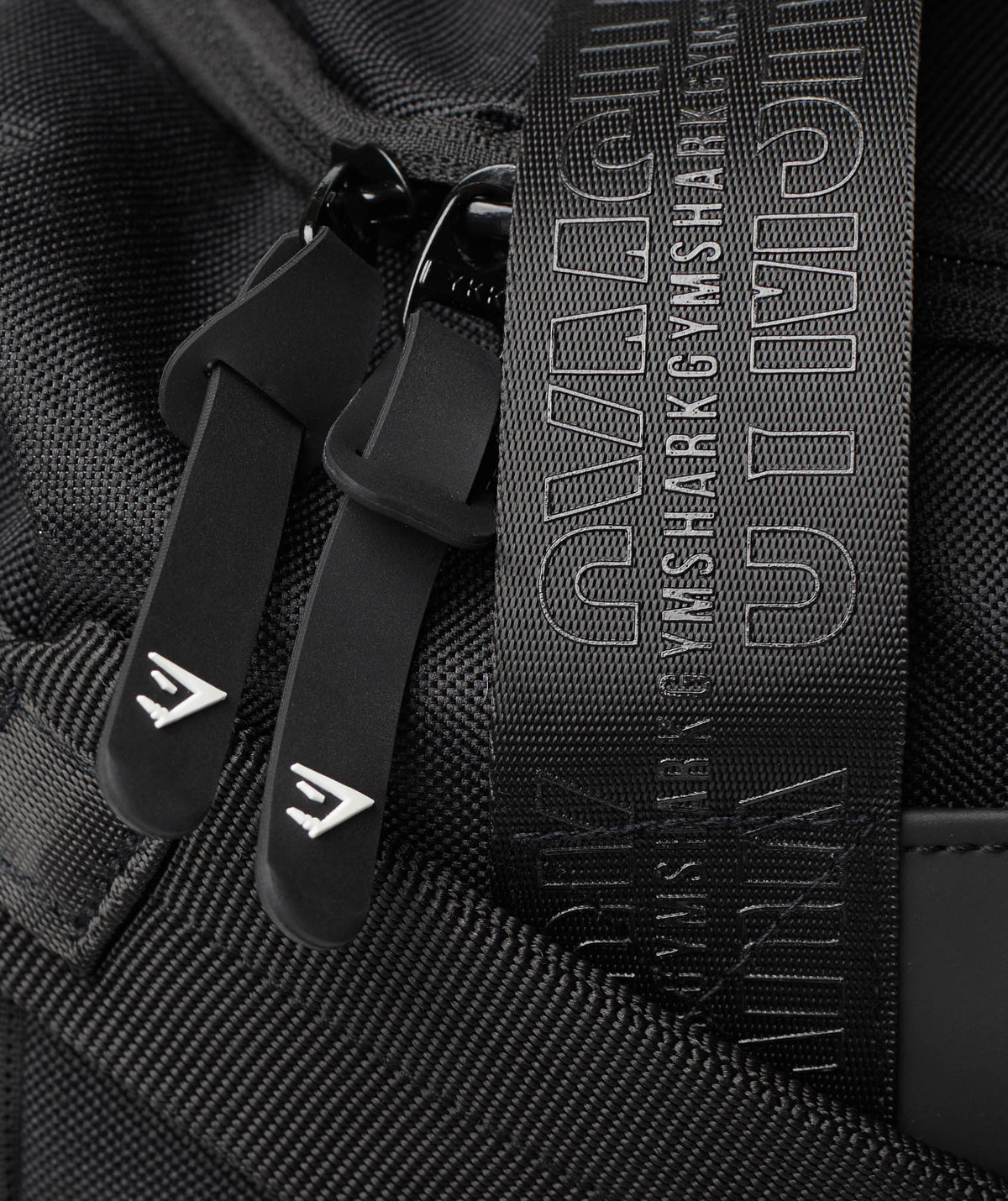 gymshark-everyday-holdall-black-aw21