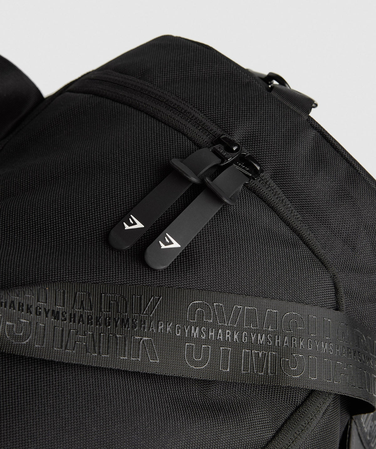 gymshark-everyday-holdall-black-aw21