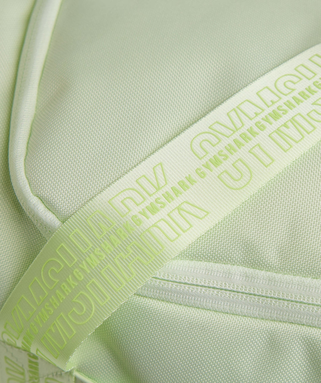gymshark-everyday-holdall-cucumber-green-ss22
