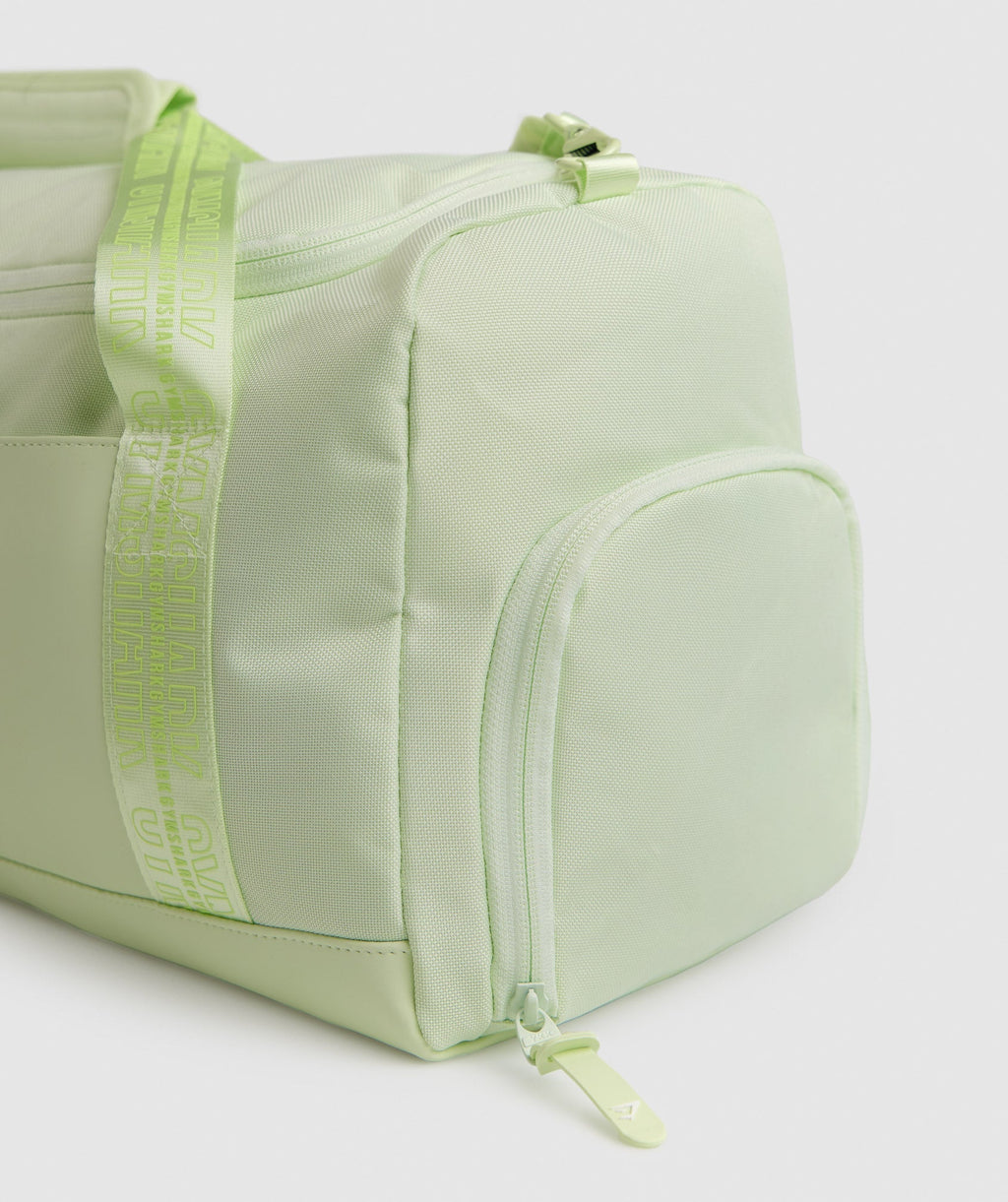 gymshark-everyday-holdall-cucumber-green-ss22