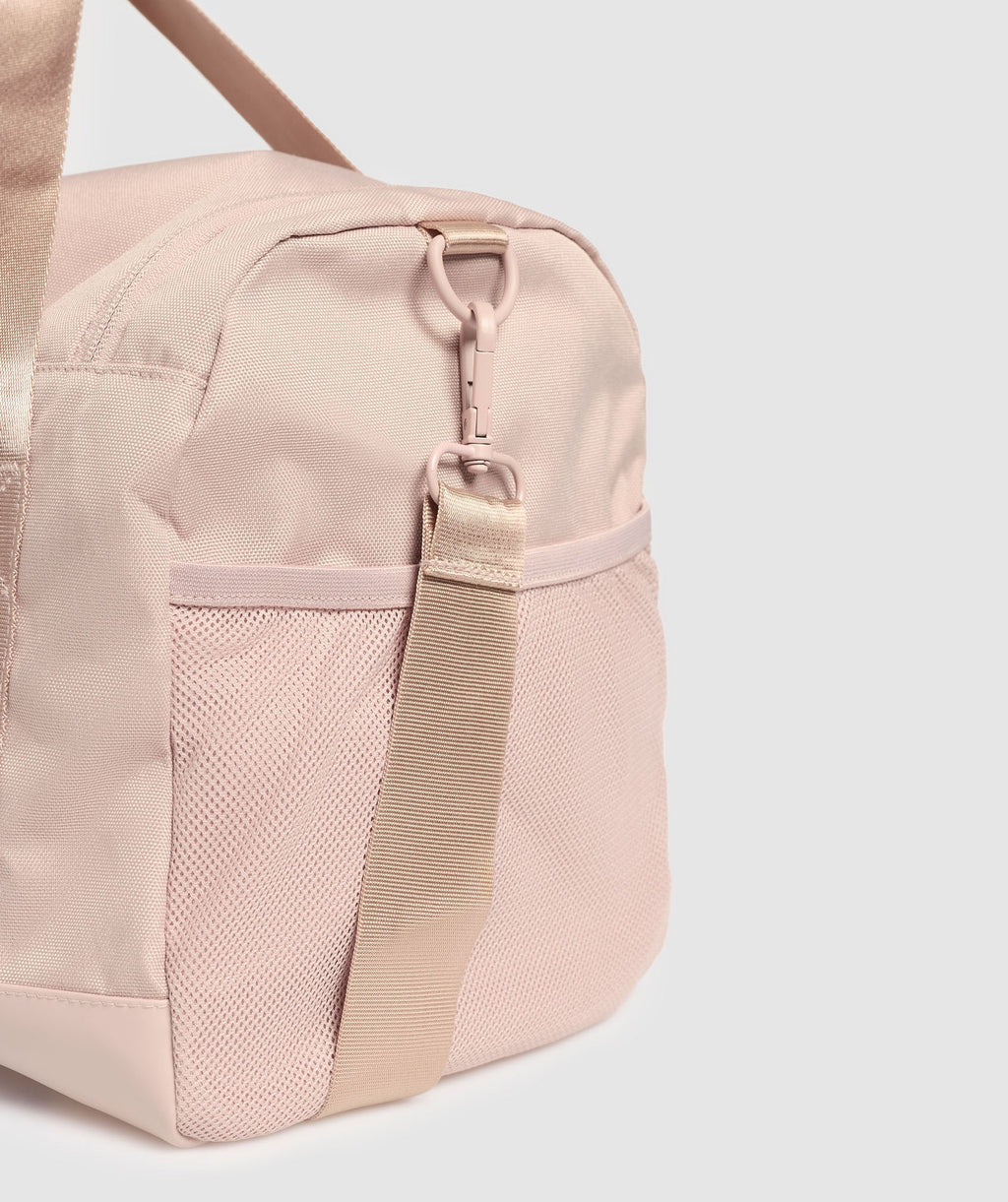 gymshark-everyday-holdall-small-muted-pink-ss25