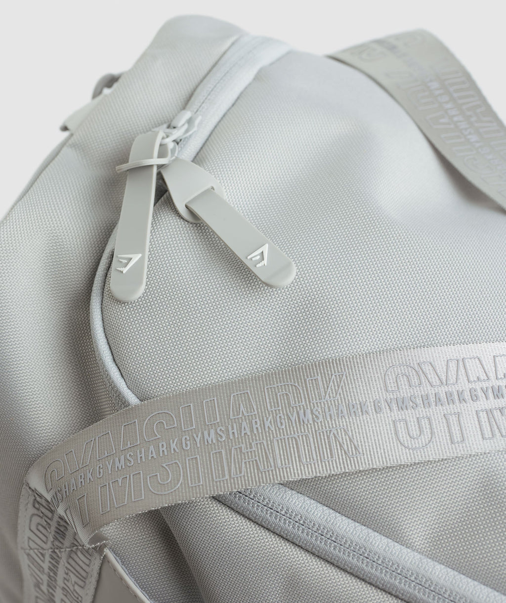 gymshark-everyday-holdall-light-grey-aw21