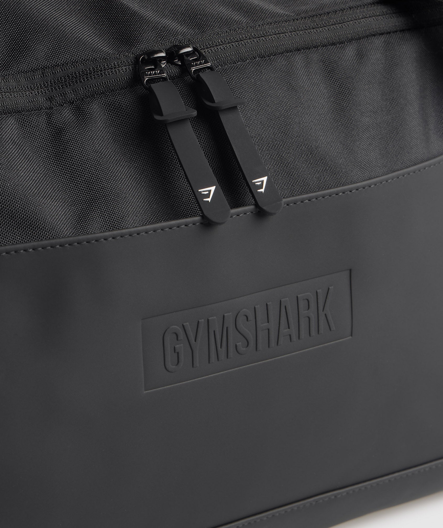 gymshark-everyday-holdall-black-aw22