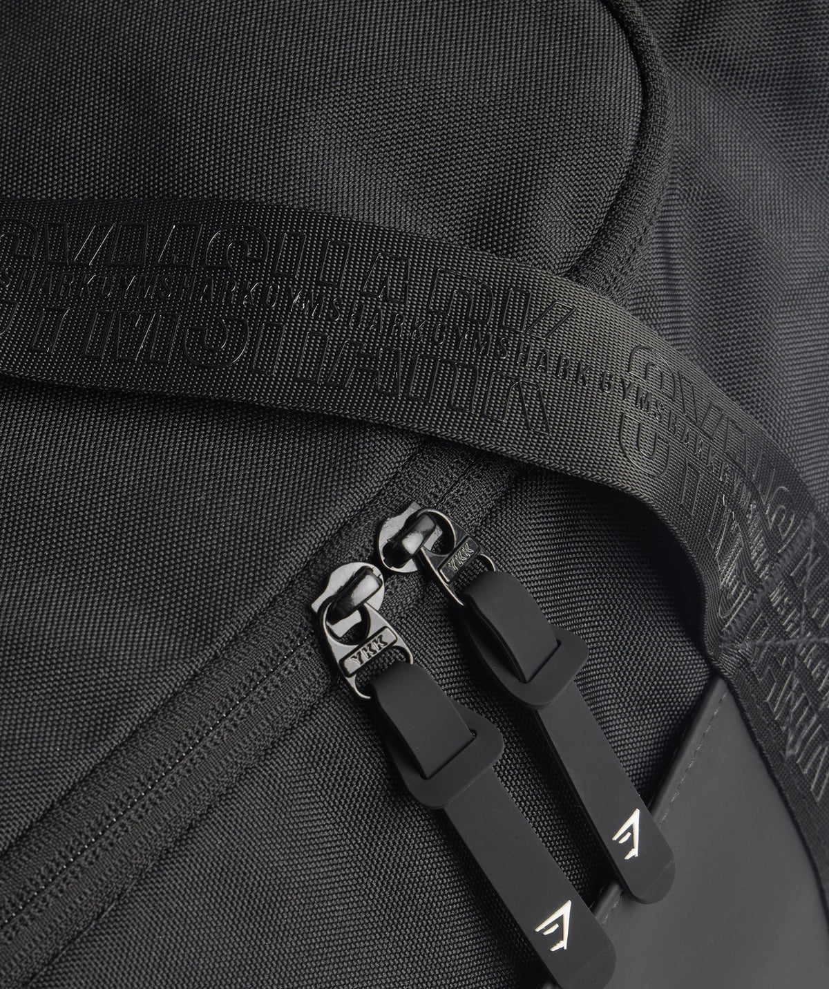gymshark-everyday-holdall-black-aw22
