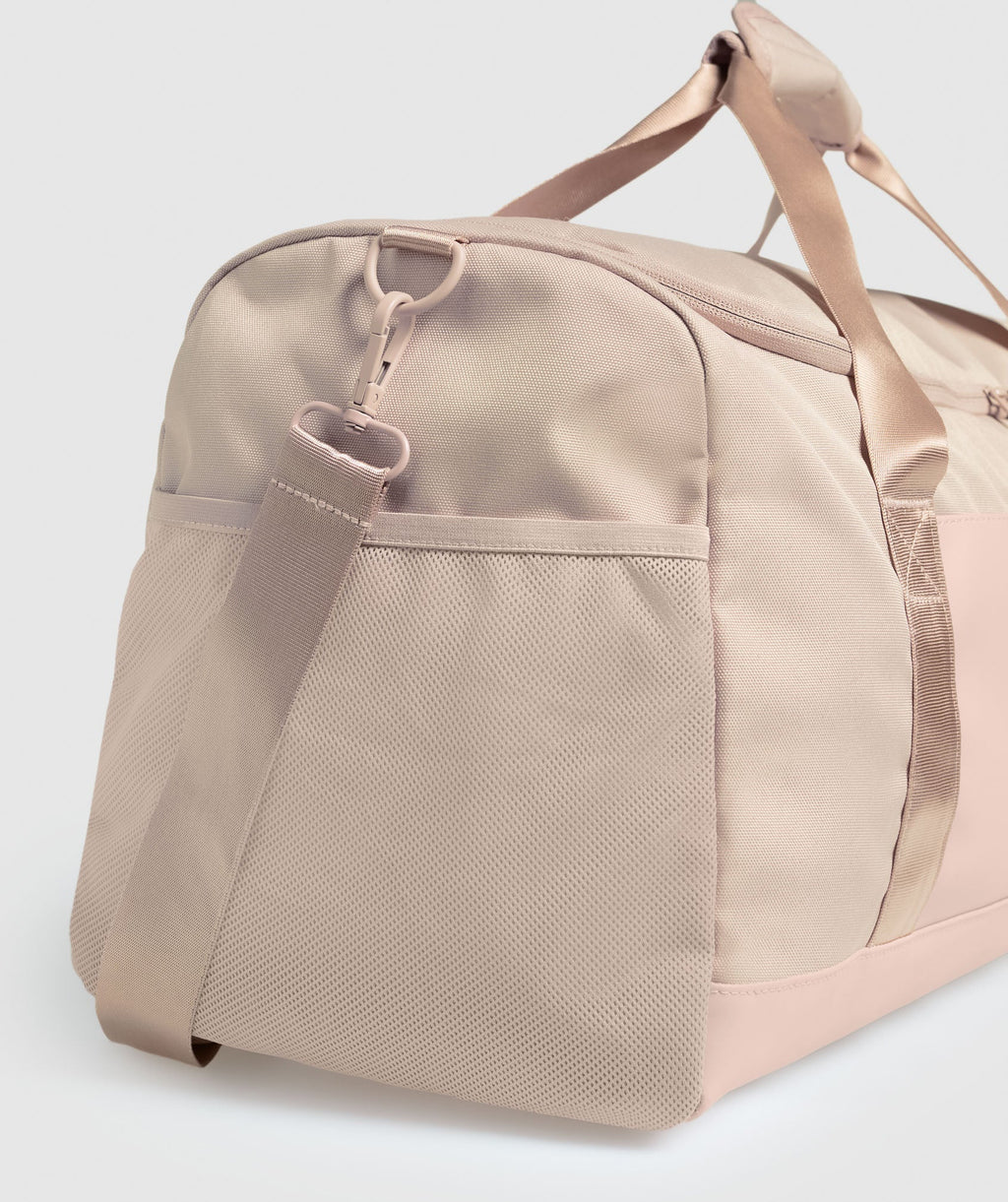 gymshark-everyday-holdall-medium-muted-pink-ss25