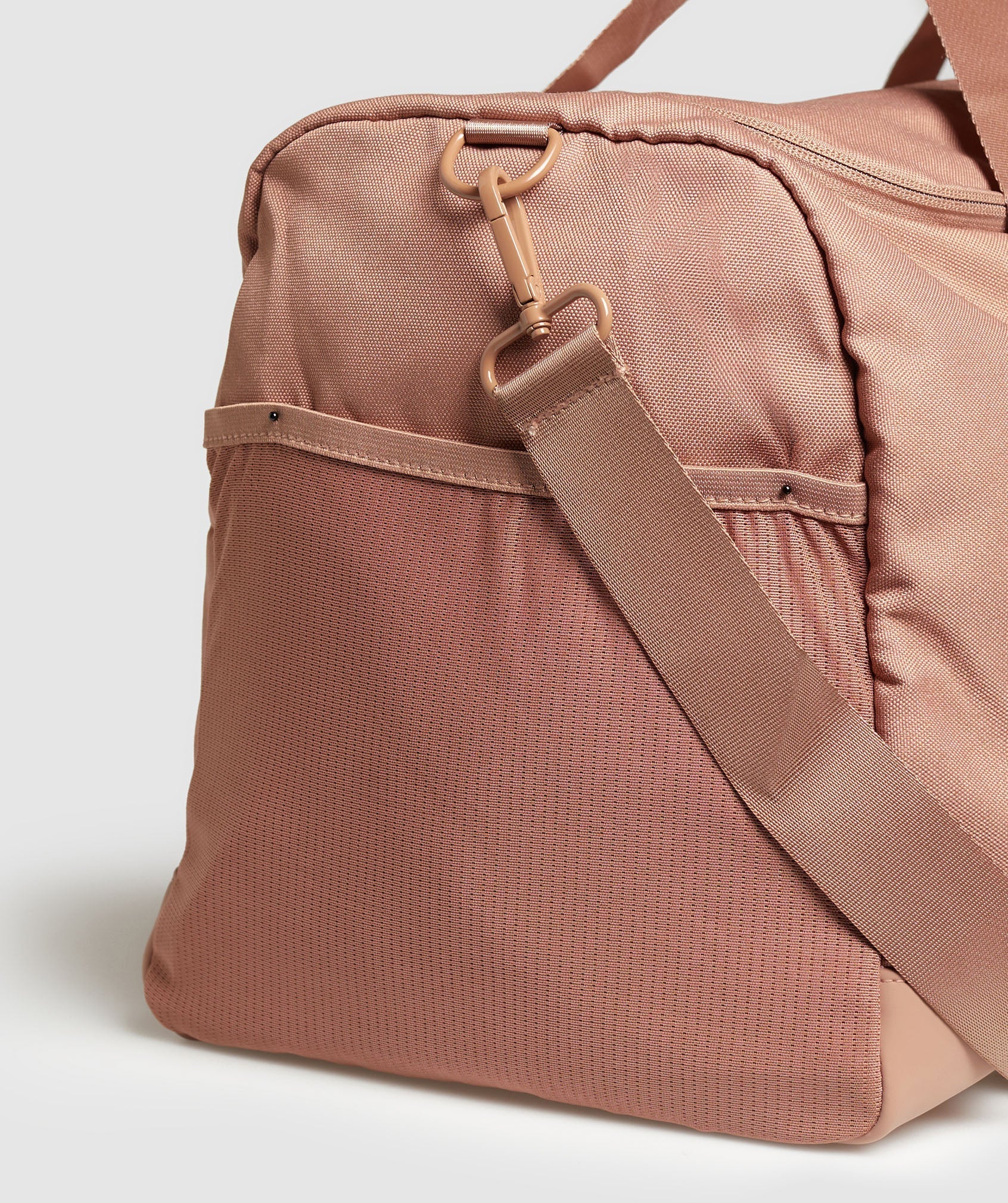 gymshark-everyday-holdall-medium-autumn-brown-aw24