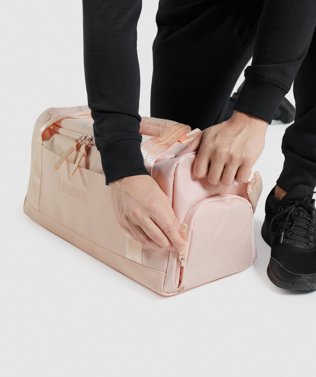 gymshark-everyday-holdall-orchid-pink-aw21
