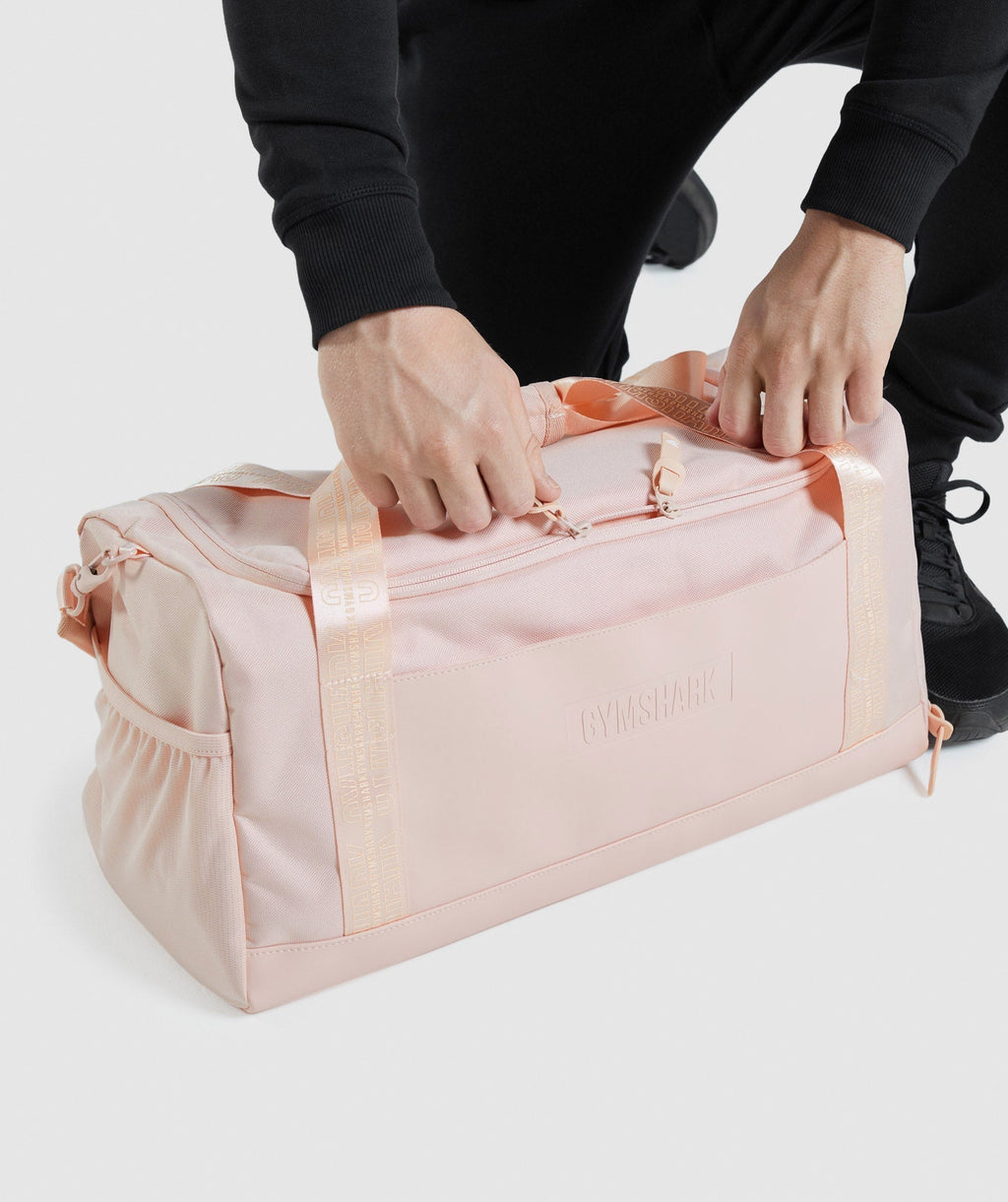gymshark-everyday-holdall-orchid-pink-aw21