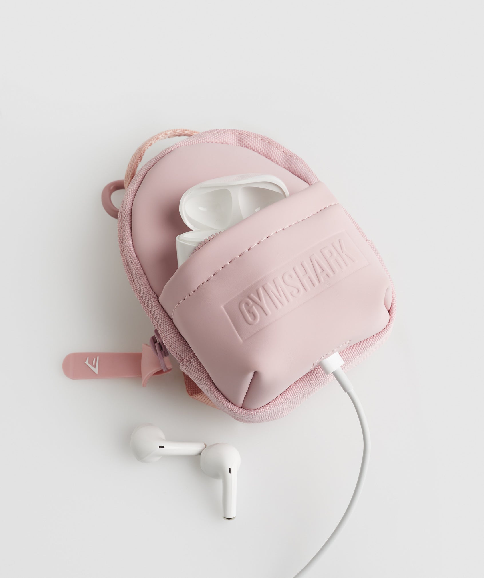 gymshark-everyday-keychain-scandi-pink-ss23