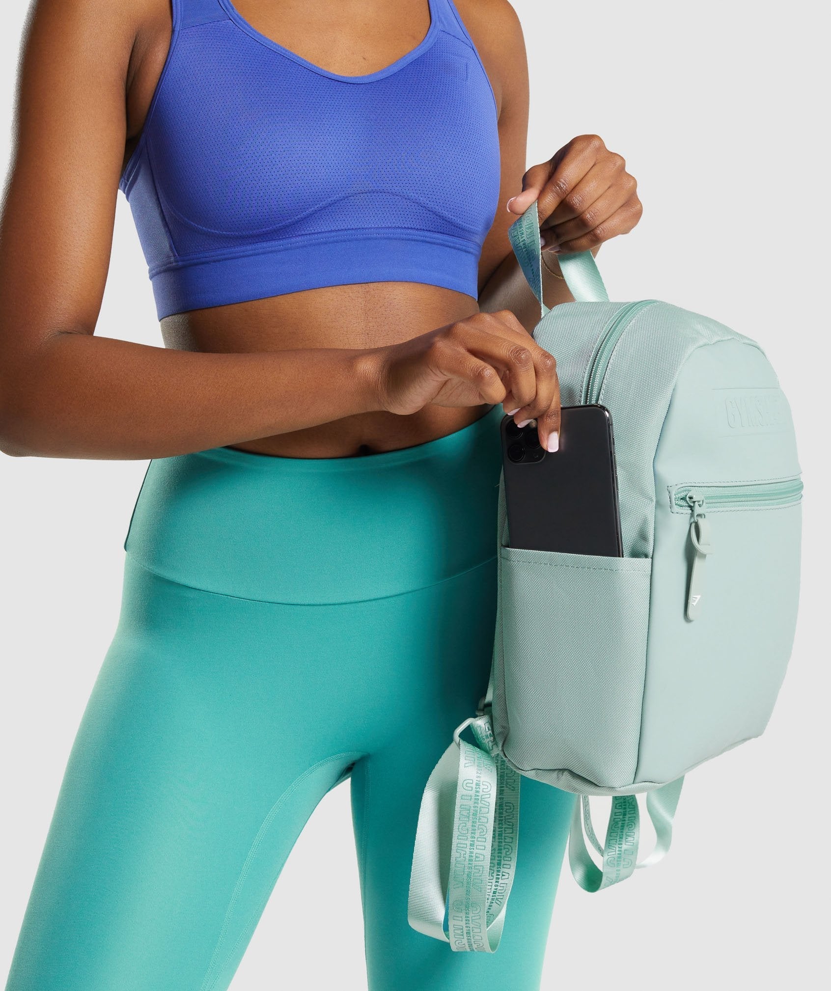 gymshark-everyday-mini-backpack-light-blue-aw21