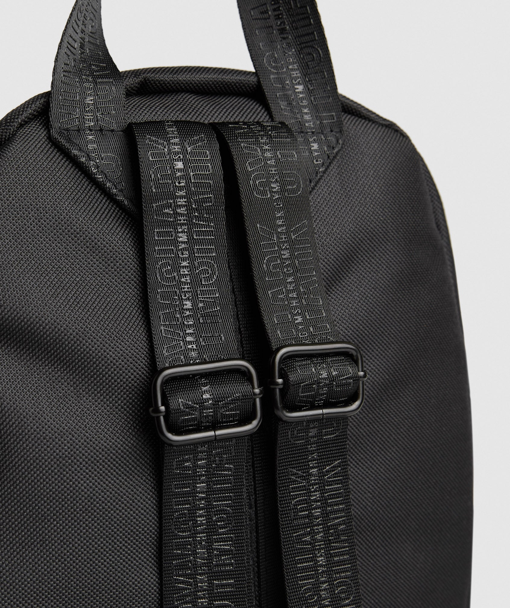 gymshark-everyday-mini-backpack-black-aw21